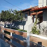 Ilias Village Βίλα